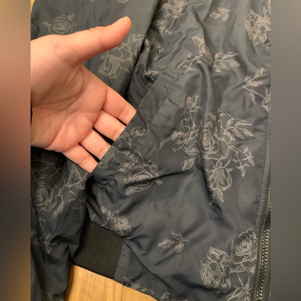 Element Windbreaker - Picture 2 of 6